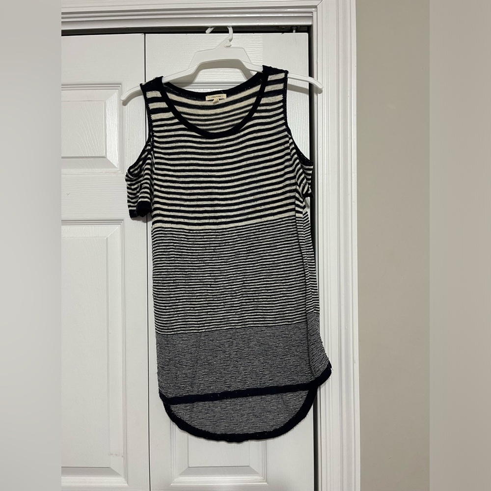 Maurice’s off the shoulder top size medium